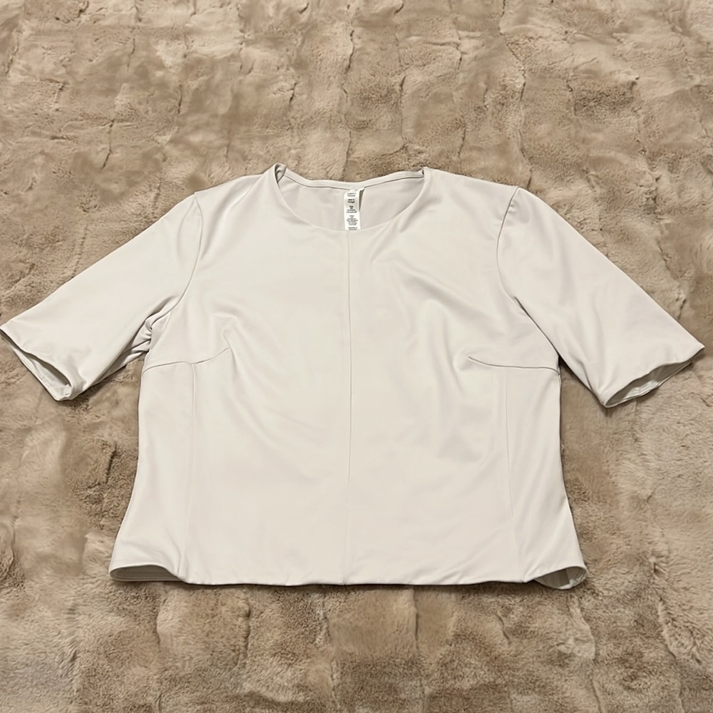 Lululemon Tight-Fit Lined T-Shirt - Picture 7 of 10
